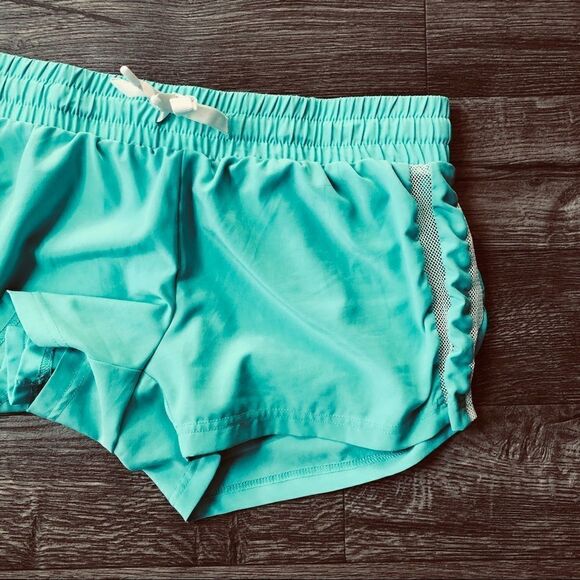 FABLETICS Pamela Drawstring Mesh Detail Shorts - Picture 6 of 10